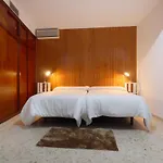 Lägenhet La Terraza De Alfaros & Parking Gratuito